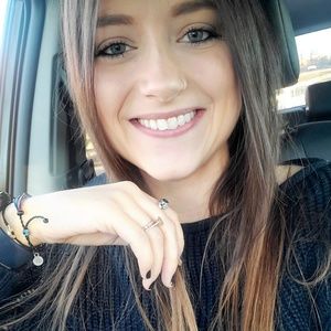 Meet your Posher, Marishka